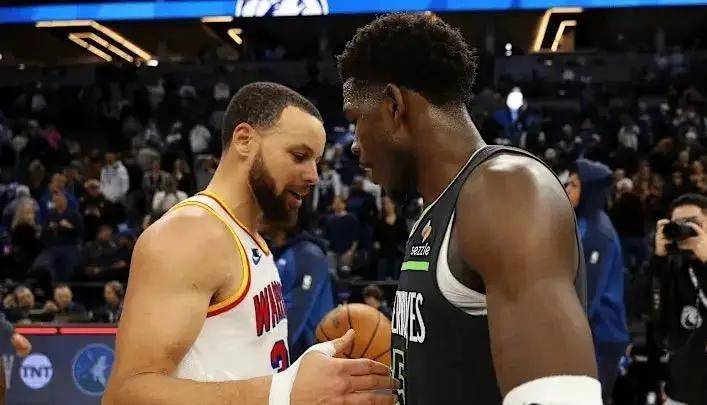 米乐在线注册-库里关键节点爆冷，澳大利亚队带队取胜！的简单介绍