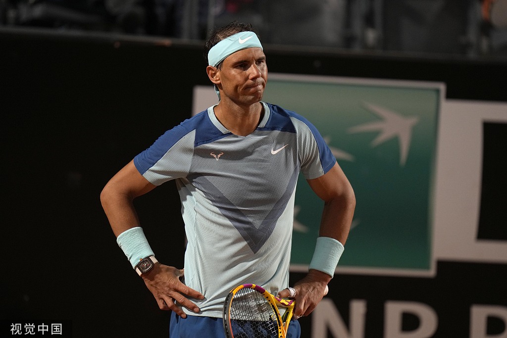米乐在线注册-刷新纪录引发热议！，纳达尔在加拿大队比赛中持续失利全场沸腾不已的简单介绍